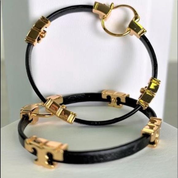 🆕 Authentic TORY BURCH Gold Black Serif T & Leather Hoop Earrings - Picture 2 of 12